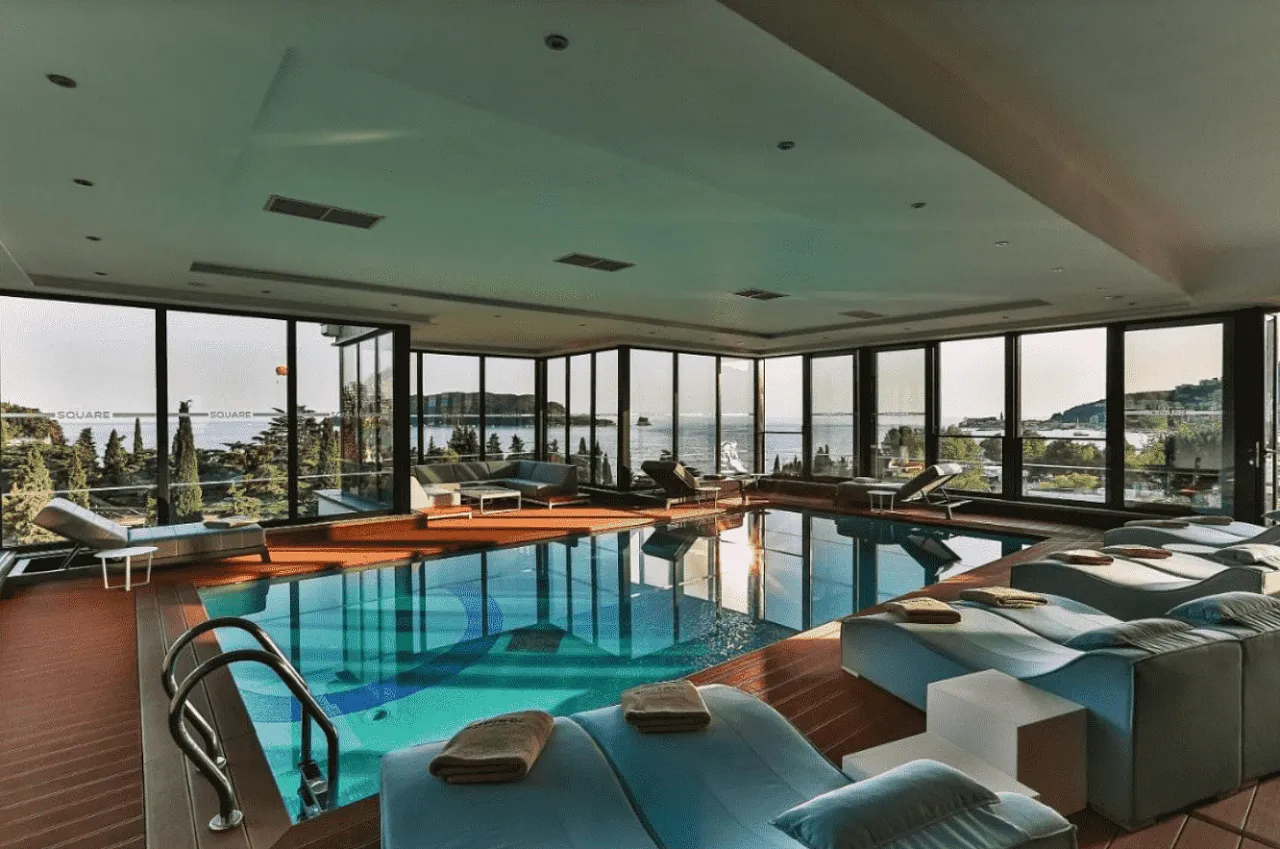 Luxushotel zum Verkauf in Budva